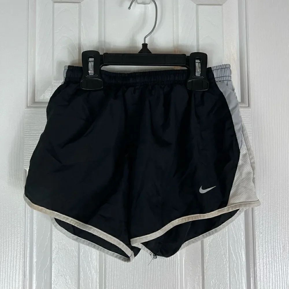 Nike Dri Fit Girls Black Shorts M 10